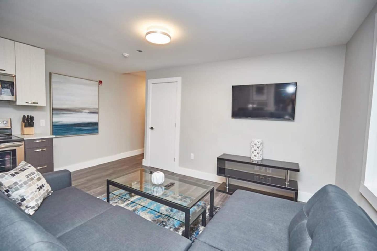 Fallsview Boutique 2bd 4b